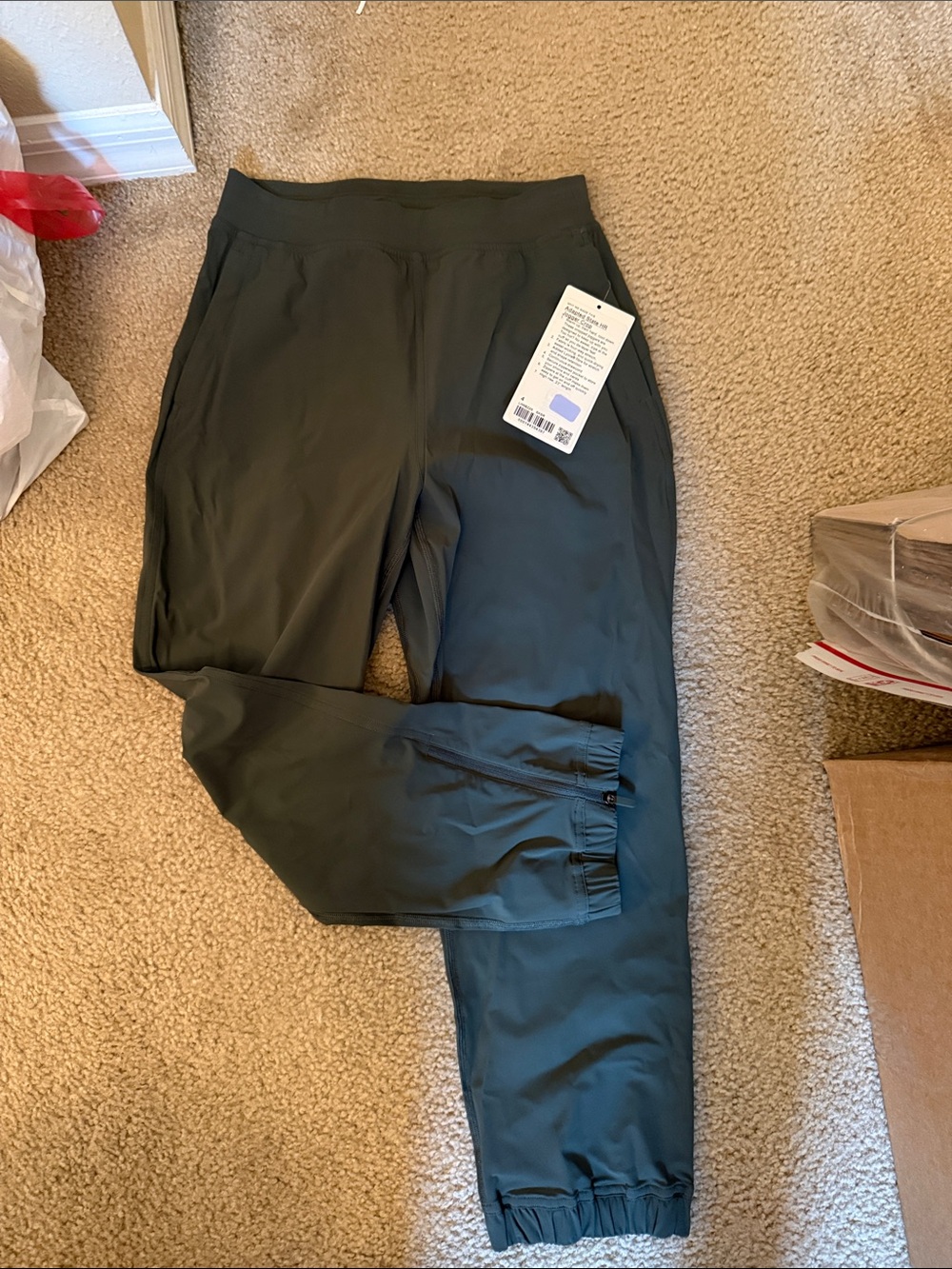 Lulu Adapted State HR Jogger Crop - Dark Grey, NWT size 4